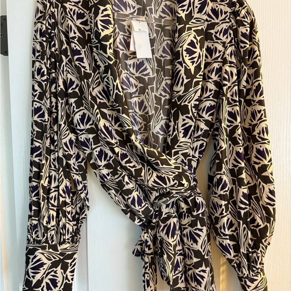 Banana Republic Purple and Brown Patterned Blouse